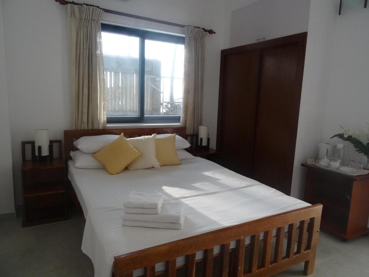 Amssler Beach Stay Калутара Экстерьер фото